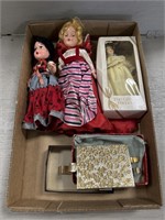 Tray Lot: Vtg Dolls, Compact Wristlet Purse