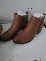 Lucky Brand Toffee Barillos -  Sz 9.5 (new in box)