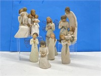 8 willow tree figurines