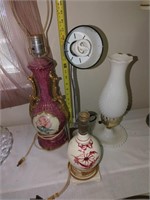 4 lamps- a variety of styles- untested