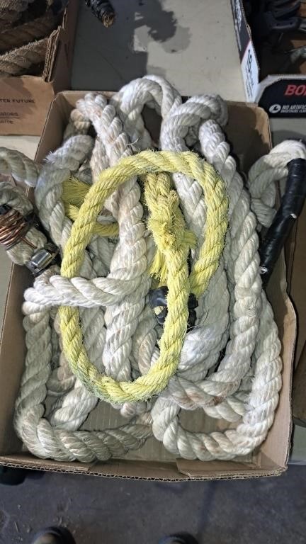 Flat of 3/4 and 1 inch rope