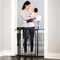 Safety 1st Lift, Lock and Swing Gate - Pressure