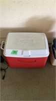 Rubbermaid Cooler