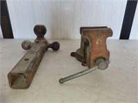 3 ball hitch and small vise