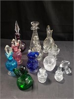 Group of glass pieces box lot