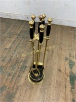 5 PIECE FIRE PLACE SET WITH STAND