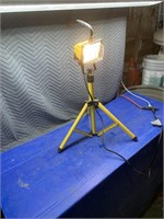 Halogen work lite on stand...23c