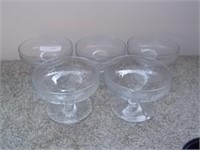 5 glass dessert bowls