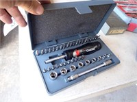 Crescent Combo Screwdriver & Socket Set