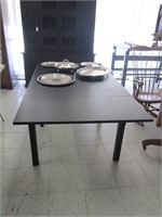 PAINTED DRAWLEAF DINING TABLE