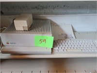 Apple IIGS Computer and Keyboard