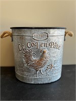 Decorative Rooster Design Tin Garden Bucket
