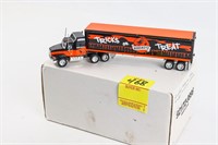 Matchbox Hersheys Tricks or Treat Semi