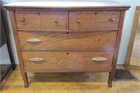 4 Drawer Vintage Oak Dresser 1 missing drawer pull