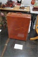 unusual Samsonite suitcase-style 4939