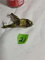 Frog fishing lure