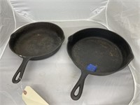 2 Cast Iron Skillets 10"Dia