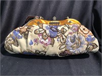 New beaded purse with Bakelite style closure