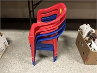 4 small toddlers size plastic stacking chairs
