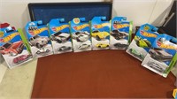 8 Hot wheels New on card