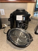 Ninja Pressure Cooker / Air Fryer