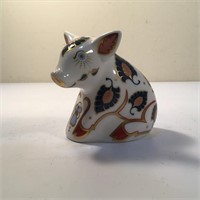 ROYAL CROWN DERBY PAPER WEIGHT SNUFFLE PIG