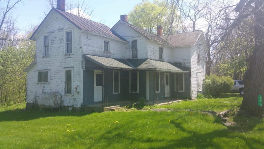 Public Real Estate Auction - May 31st @ 5 P.M.