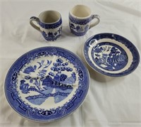 Misc blue willow China incl. cups & plates