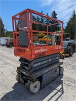 SkyJack Electric Man Lift SJ111 3219DC