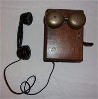 Vintage Oak wall phone.