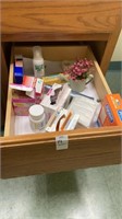 Drawer content, first aid, supplies, metal