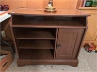 Cabinet/stand 35Wx19Dx30T lamp not included
