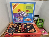 Lot of Games/Pinball Science/Handheld Centipede