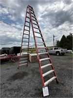 16ft Featherlite Step Ladder