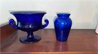 Cobalt blue sugar bowl with gold trim and 4 inch