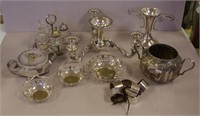 Quantity of vintage silver plated items
