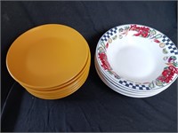Campbell's Bowls & Colors Novaly Plates