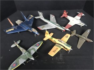 6 plastic airplane models