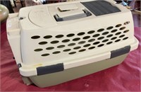 PETMATE KENNEL CAB SMALL PET CARRIER 11W x 17D x