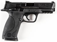 Gun S&W M&P9 Semi Auto Pistol in 9MM