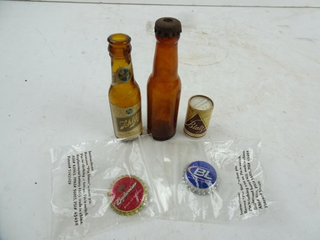 Lot of Beer Related Advertisement Items - Salt