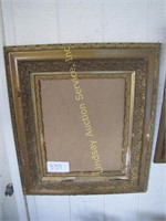 Large antique frame (needs some repair)