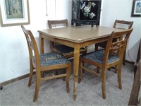 Kitchen table and 4chairs