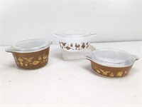 (3) Vintage Pyrex Bowls w/ Lids