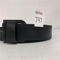 DICKIES MEN'S BELT SIZE 32