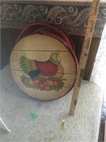 wood chicken round box