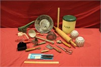 Lot of Assorted Vintage Kitchen Items
