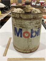 Metal Mobil Oil Can