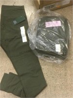 Box of 6  high rise leggings pants. Size s. Green