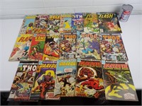 BD Comics variés incluant Daredevil